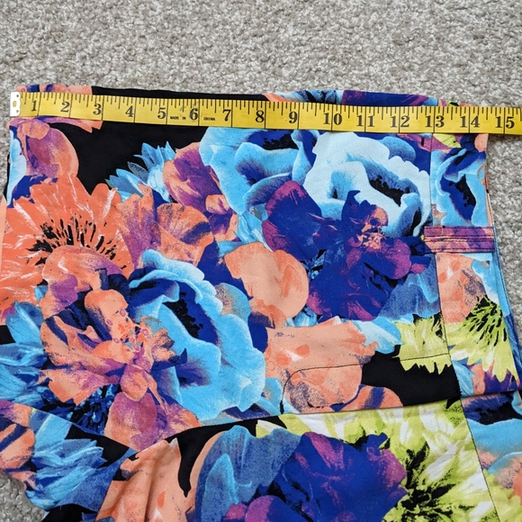 Worthington floral neon printed shorts - Picture 11 of 12
